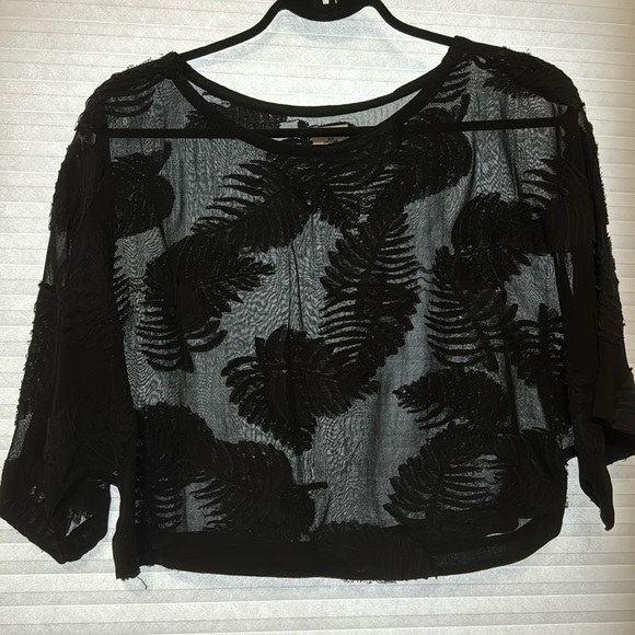 Aritzia Wilfred sheer blouse with leaf print - Picture 1 of 3